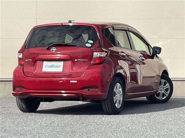 店舗にて現車の確認もいただけますので、お電話で在庫のご確認の上是非ご来店くださいませ。