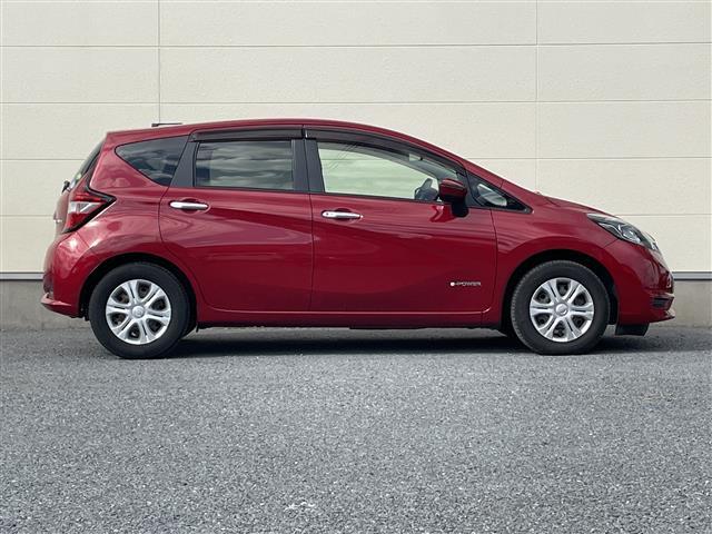 店舗にて現車の確認もいただけますので、お電話で在庫のご確認の上是非ご来店くださいませ。