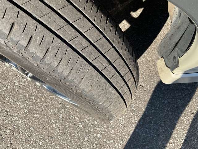 夏タイヤ状態です
