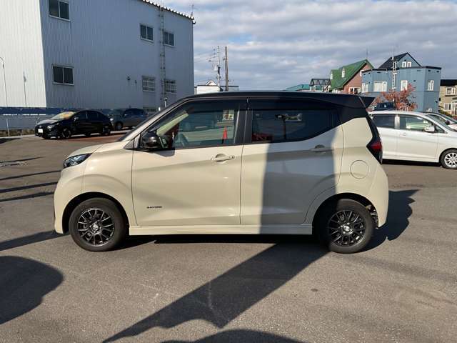 プライバシーガラス装備車