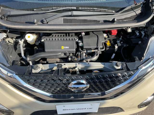 エンジンルームも綺麗な状態です