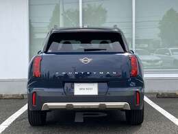 安心のネットワーク。全国148カ所（2025年2月現在）のMINI正規ディーラーのサービスセンターで整備・保証修理を受けることができます。