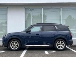 MINI NEXT2年間走行距離無制限保証、安心もMINIクオリティ。MINIを熟知したメカニックによる100項目の納車前点検。交換基準に達した部品があれば、MINI純正部品だけを使用し整備した後にお引渡しします。