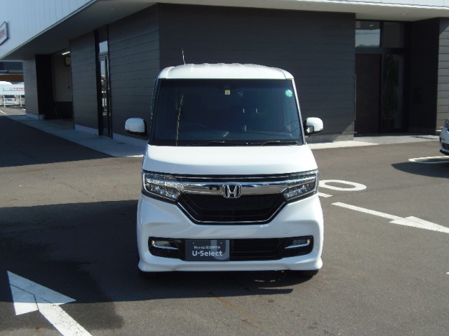 令和2年式のN-BOXカスタム入庫！！純正メモリーナビ！！バックモニター！！左右電動スライドドア！！フロント左右シートヒータ！！ETC！！サイドカーテンエアバッグ！！ホンダセンシング搭載車！！