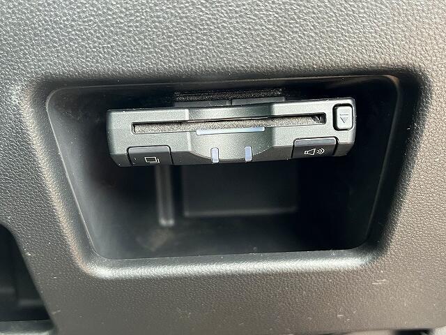 バックカメラ付なので駐車も安心楽々です◎