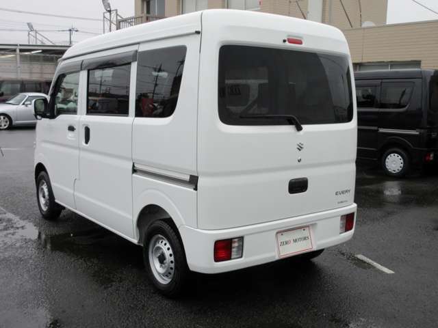 【購入後も便利】当店は購入後も整備工場・鈑金工場もご用意していますので、修理・整備・事故修理・保険修理・ワンポイント鈑金・鈑金塗装・オールペイントなども購入後も対応できます。