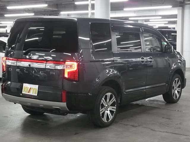 自社陸運局指定工場完備！国家資格車検検査員資格を持った整備士による整備。走行に関係のない所も不具合箇所があれば修理してお渡しいたします。