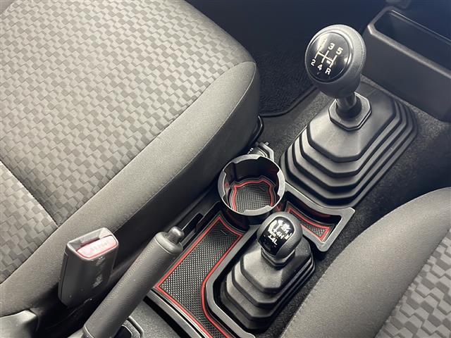 店舗にて現車の確認もいただけますので、お電話で在庫のご確認の上是非ご来店くださいませ！！！