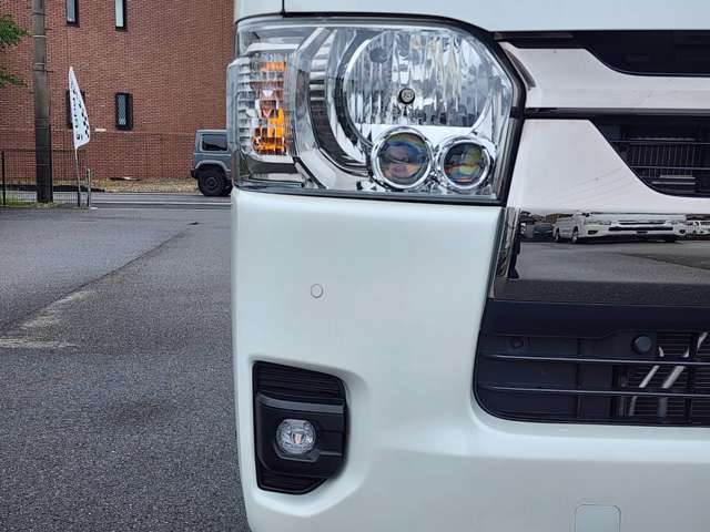新車未登録/4WD/パノラミックビューモニター/デジタルインナーミラー/両側パワースライドドア/AC100V電源/トヨタセーフティーセンス/クリアランスソナー/LEDヘッドライト
