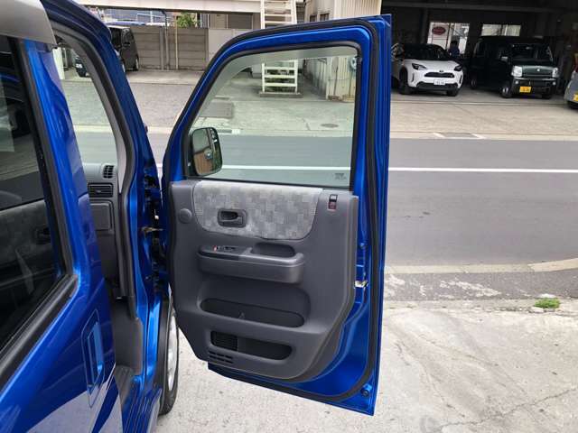 手付金1万円で車両のお取り置きが可能です。また、ご購入の際には5万5千円を頭金としてお支払いいただきます。残金は名義変更する前日までにお支払いをお願いしております。