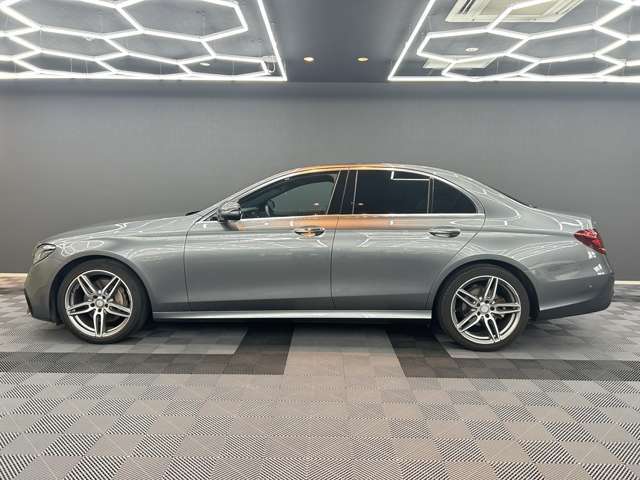 上質でお買い求めやすい輸入中古車をご案内しております。お客様のお好みに合った弊社在庫よりお選びくださいませ。