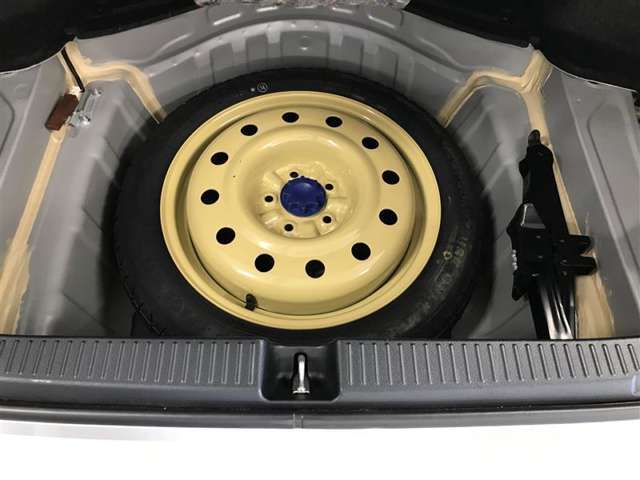 万が一のパンク時にも応急タイヤで走行できます☆