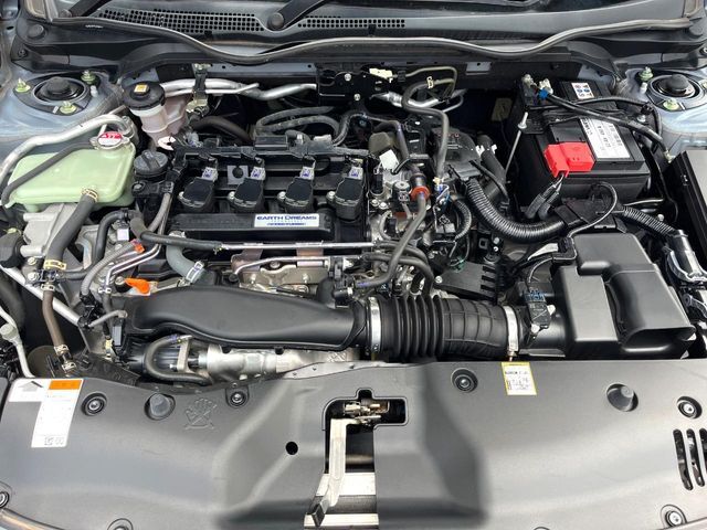 親切・丁寧な専門メカニックスタッフが応対！・車検・点検整備・事故等の修理などアフターサービスも安心。お車のカスタマイズもネクステージのサービススタッフまでご相談ください！