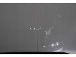 ヘッドアップディスプレイが付いております！フロントガラスに走行中、車速やナビと連動したルート案内、死角の警告など安全に関わる情報等を表示してくれる優れものとなっております！