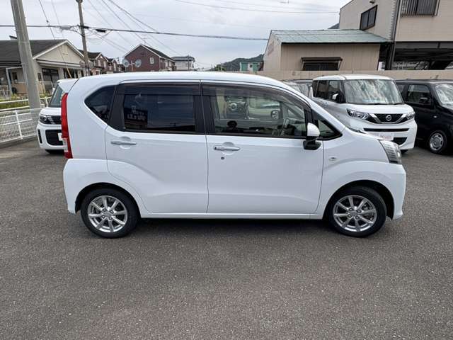 「ライブ商談」とは、PCやスマートフォンなどのWEB ブラウザとアプリを使用して、お客様と店舗の双方向をライブ通信で繋ぐサービスで、ケイカフェ全店でご利用いただけます♪詳しくはお問い合わせください！