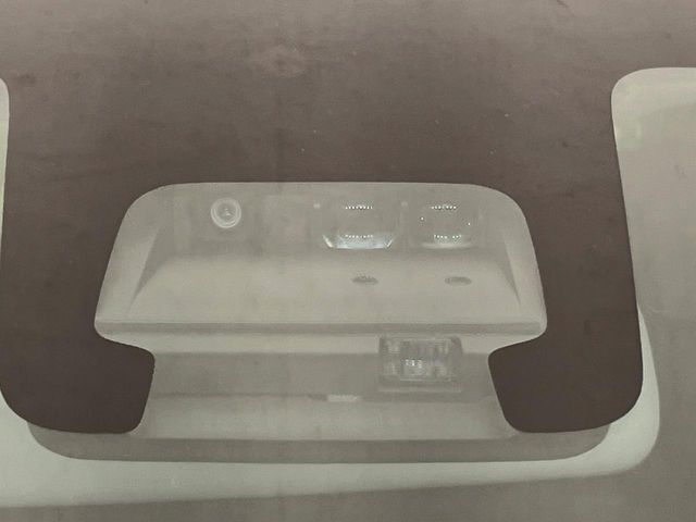 【スズキ　セーフティサポート】走行中に前方の車両等を認識し、衝突しそうな時は警報とブレーキで衝突回避と被害軽減をアシスト。より安全にドライブをお楽しみいただけます。