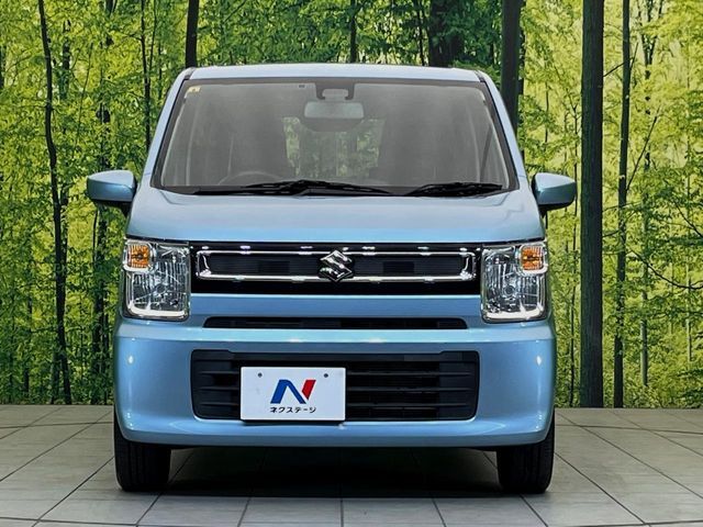 弊社では、全車『修復歴なし』のお車のみ取り扱っております。専任バイヤーによる厳選した仕入れの後、入庫後の車両チェックを行い、ネクステージが認定した高品質な中古車をご提供しております。