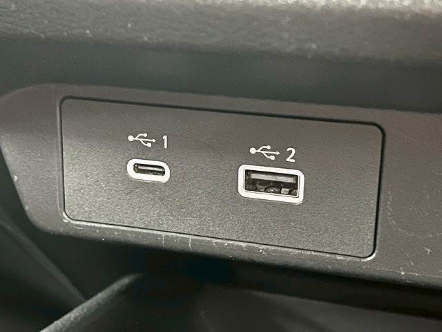 USBポートあり！