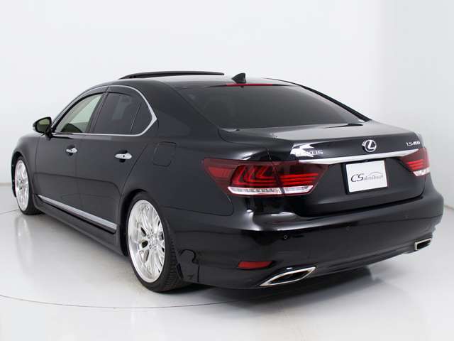 お車の下取りもお任せ下さい！国産、外車、年式、走行距離問わず、どんなお車でも下取りさせて頂きます。皆様のご相談お待ちしております！