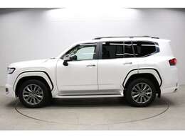 モデリスタエアロ　JBLプレミアムサウンドシステム　リヤエンターテイメントシステム　クールBOX　電動デフロック　ムーンルーフ　ルーフレール　全周囲モニター　ブラインドスポットモニター　ETC2.0