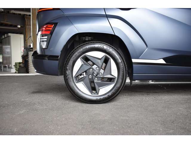 この時期にお買い得な1台を是非♪お客様のお車をプロの見立てでより良い1台をプロデュースします！是非一度お店に遊びに来てください☆