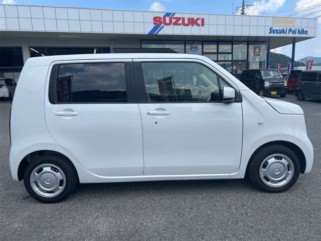 軽自動車からMT車・トラックまで取扱い車は多数！ご要望に応じた車両を探すことも可能ですので、ご来店お待ちいたしております！