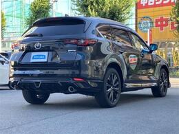 全国に店舗を展開しているのでどこでもお取り寄せが可能です！この車が気になるけど遠方だから・・・と諦める必要はありません！※別途陸送費が必要です。
