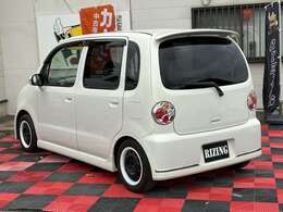 余計な手数料やグレーな諸費用は掛かりません。県外登録は基本プランに+11.000円です。(陸送費は別)