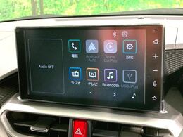 【9インチ　ディスプレイオーディオ】大画面ディスプレイへお持ちのスマートフォンと連携して、ナビやbluetoothでの音楽再生が可能です♪デザインはもちろん操作性も良好！別途ナビ機能の取付可能です♪