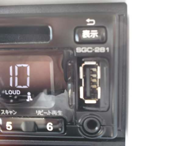 USBメモリ音楽再生・AUX接続可能です☆