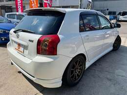 弊社のデモカーになります。メンテナンスなども細かくやっている車両ですので、気になる方はご来店ください！