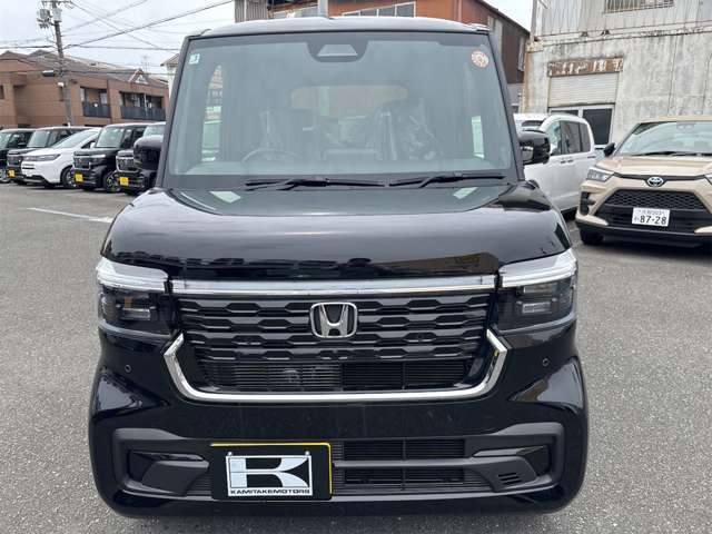 ★全国トップレベルの販売台数実績★　　★枚方本店年間販売台数3700台！オールメーカー全車種取り扱いしております★