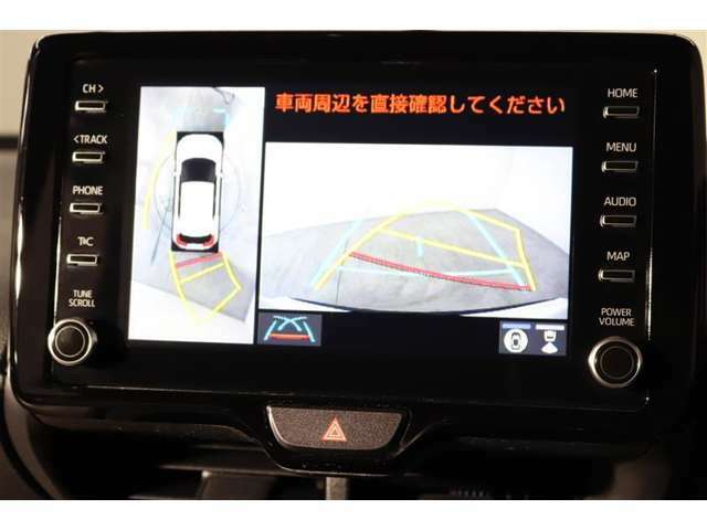 車両を上から見たような映像表示するパノラミックビューモニター付き！