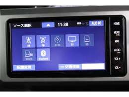 CD・DVD・SDオーディオ・Bluetoothオーディオ再生可能。SDカードへの音楽録音も可能。フルセグTV視聴可能。