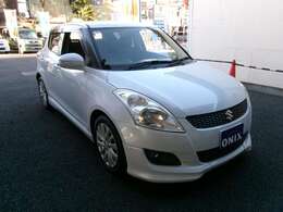 ご来店される際、お車などの移動手段がない場合は最寄の竹ノ塚駅又は谷塚駅まで送迎を行っています。ナンバー付のお車は公道で試乗可能でしてナンバー無しのお車でも構内で旋回、制動など実際にお試しいただけます。