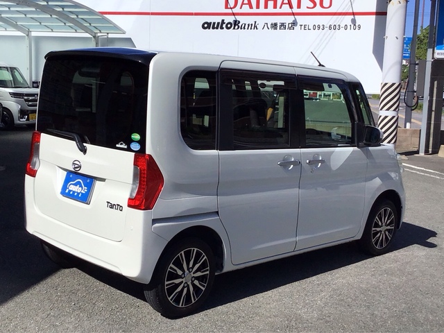弊社ではアフターケアも充実しております。お得なオリジナルメンテナンスパックや中古車延長保証なども行っておりますので、納車後も安心してお乗りいただけます。