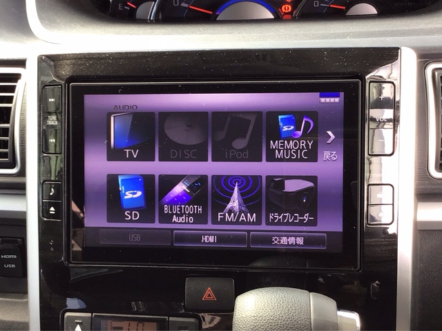 Bluetoothオーディオ・CD/DVD再生・TV視聴可能です。