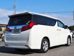 衝突回避支援パッケージ「Toyota Sefety Sense」　先進機能が、事故の起こりやすい多くの状況でドライバーをサポートします。