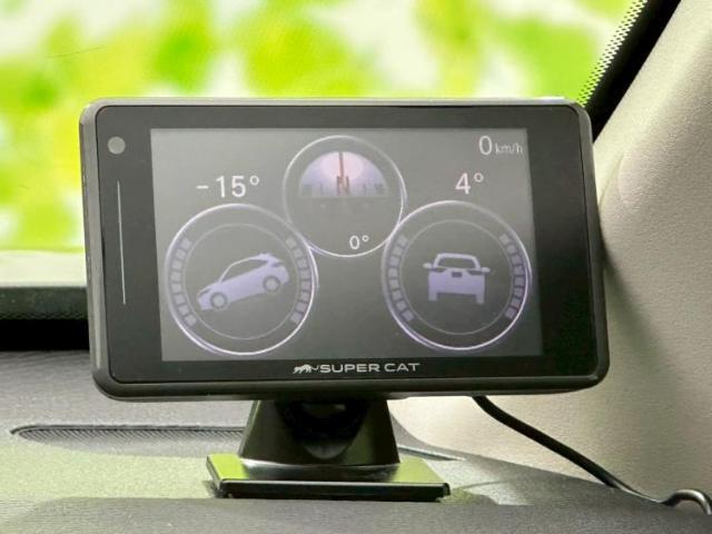 WECARSの展示場では実際に見て、触ってお車をお選びいただけます！知識の豊富な営業スタッフが様々なカーライフをご提案いたします！