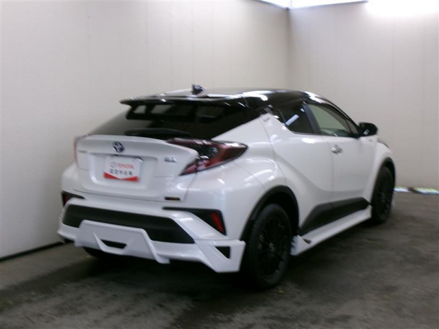 ★トヨタ高品質Car洗浄「まるまるクリン」★ルームクリンとボディクリンで内外装をまるごと本格洗浄。ボディもシートも車内も、隅々まで爽やかキレイです。