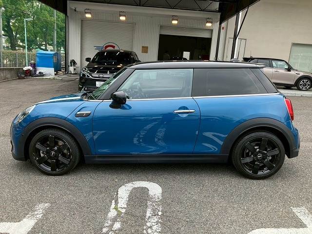 車検・点検サポート付きの更新型の「MINISワランティ-」。最大10年、10万キロまで更新可能です。保証項目は最大320項目！！対応は最寄りのディーラーさんにて対応可能です！