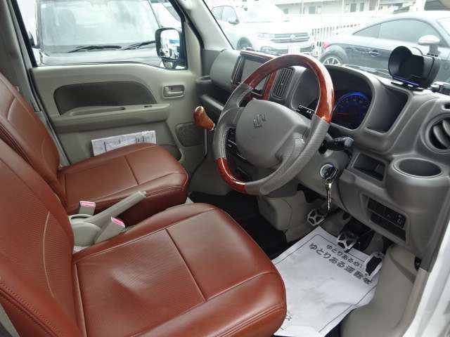 お支払方法の御相談や納車までの手続きなど、ご不明な点は　当店直通フリーダイヤル「0078ー6002-456224」（担当・フジワラ）まで　（＾＾）