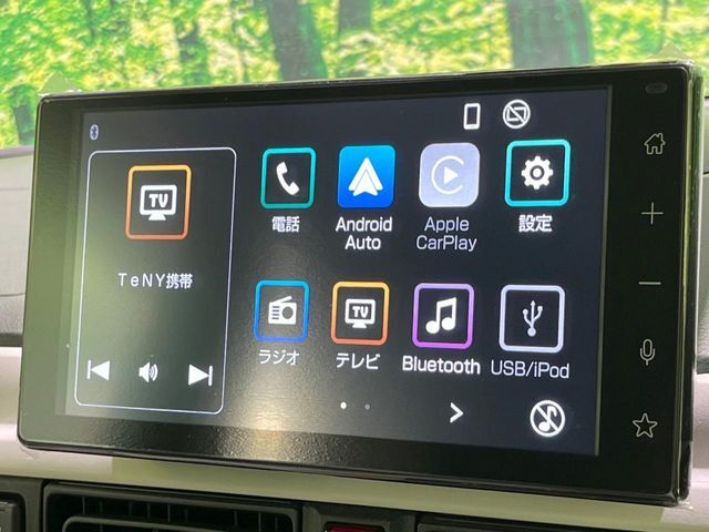 【ディスプレイオーディオ】お手持ちのスマートフォンとの連携で、ナビや音楽再生など各種アプリを使用可能。スマホに近い感覚でお使いいただけます♪
