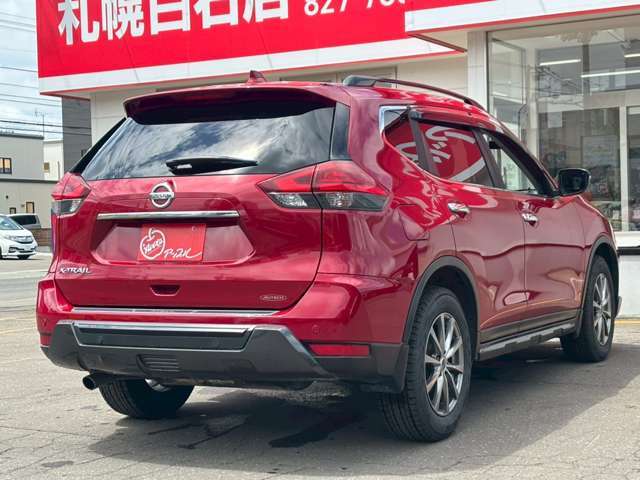 ☆のん看板☆アップルのアンバサダーは「のん」さん。車を売る時、買う時に不安になったり悩んでいると、のんとネコちゃんが現れます。アップルに安心してご相談下さい。
