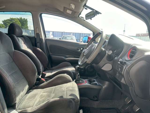 現状無保険の車両になりますので試乗はお断りさせていただきます。ご了承ください。
