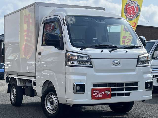 仕入れしたお車は整備メンテナンスはもちろん鈑金も自社にて行いますのでできるだけお安くご提供することが可能です！また車検のコバックを運営しており地方運輸局指定整備工場です。