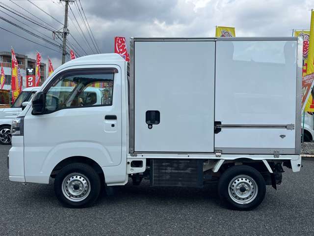 今お乗り換えをご検討中の皆様はもちろん、今回やっぱり車検を受けて乗り続けようと決められた方も車検見積りお問い合わせ無料！！当店の車検は選べる車検の3タイプメニューから愛車に合った車検をどうぞ。