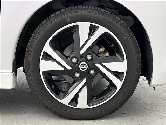 【純正15インチアルミホイール】専用のアルミなので、お車のイメージにぴったり！！社外のアルミやスタッドレスタイヤも取り扱いございます！！ドレスアップもカスタマイズもお任せください！！