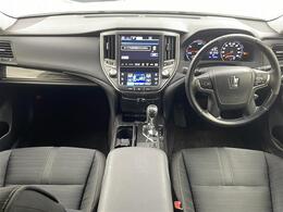 【インパネ全体】全方位で視界が広く、高い目線で運転もしやすいです！