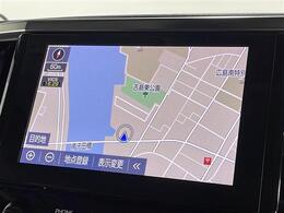 【純正9型ディスプレイオーディオ】スマホに接続すれば「Apple CarPlay」または「Android Auto」から、アプリのナビや電話・メッセージ・音楽などが利用できます！